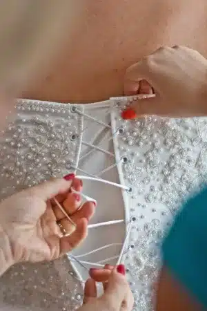 Comment affiner sa taille avec un corset